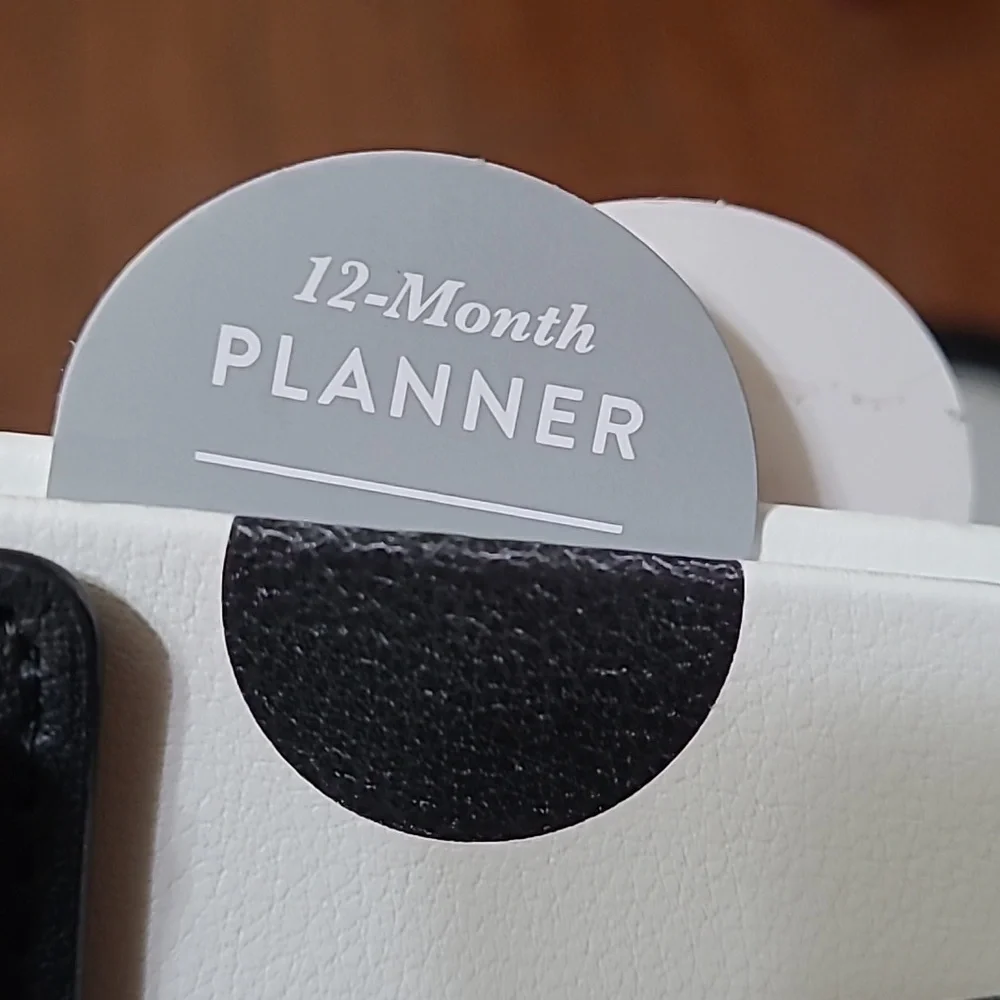 2026 Agenda Planner with Pen Holder Set